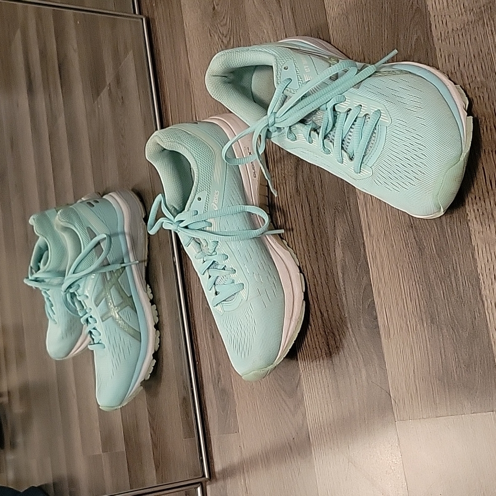 ASICS Duomax Light Blue Sneakers Size 6